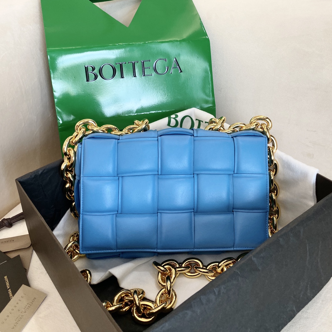 BOTTEGA VENETA THE CHAIN CASSETTE