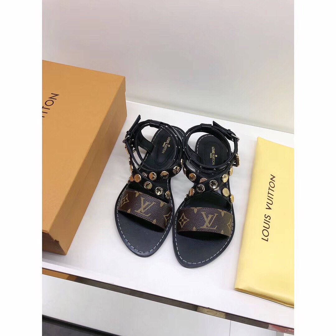 LV shoes121