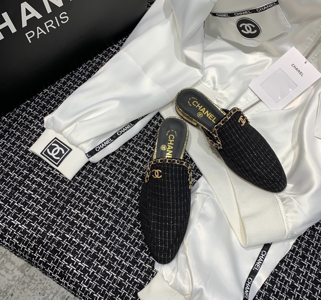 Chanel Shoes52