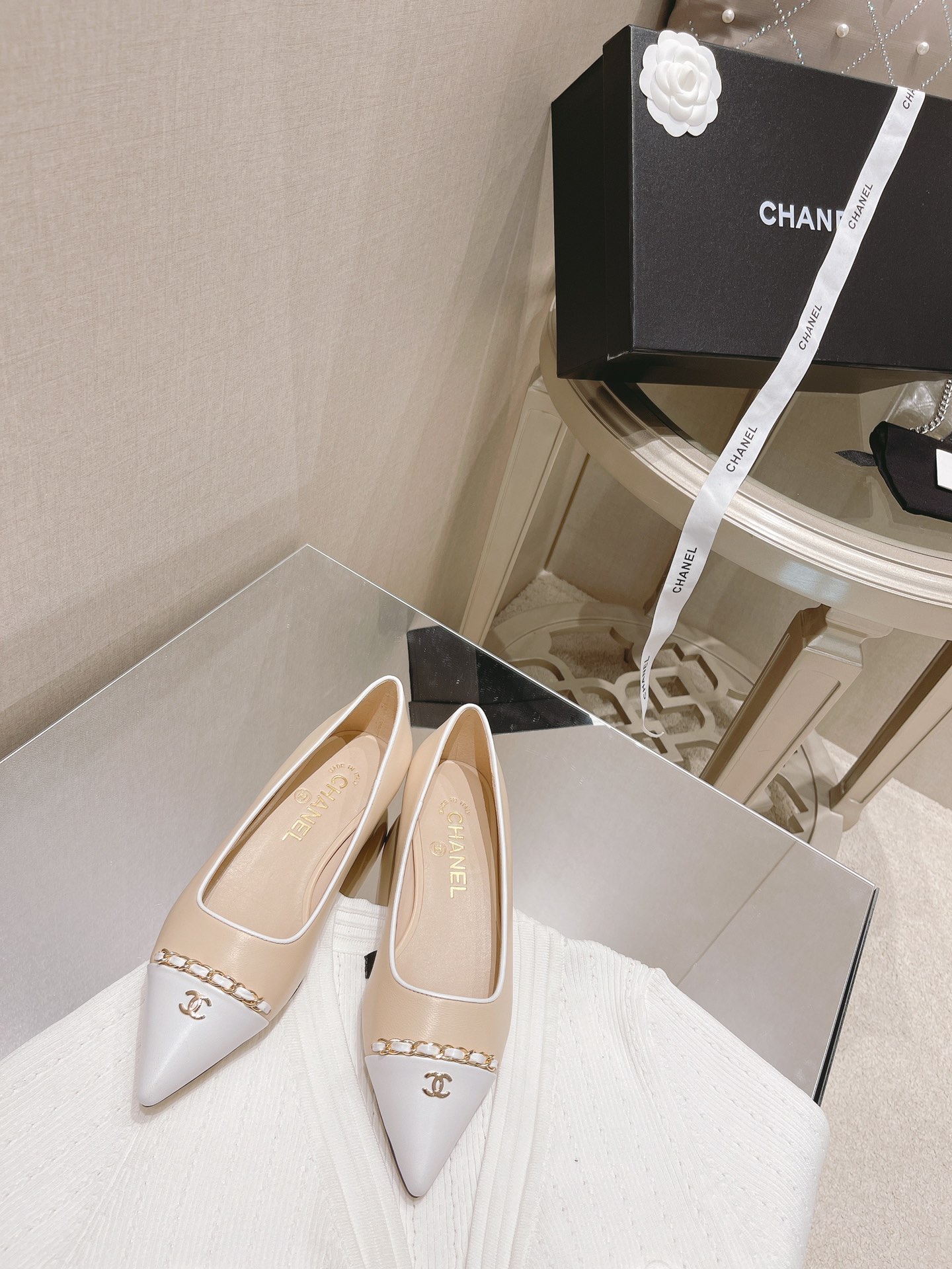 Chanel Shoes512