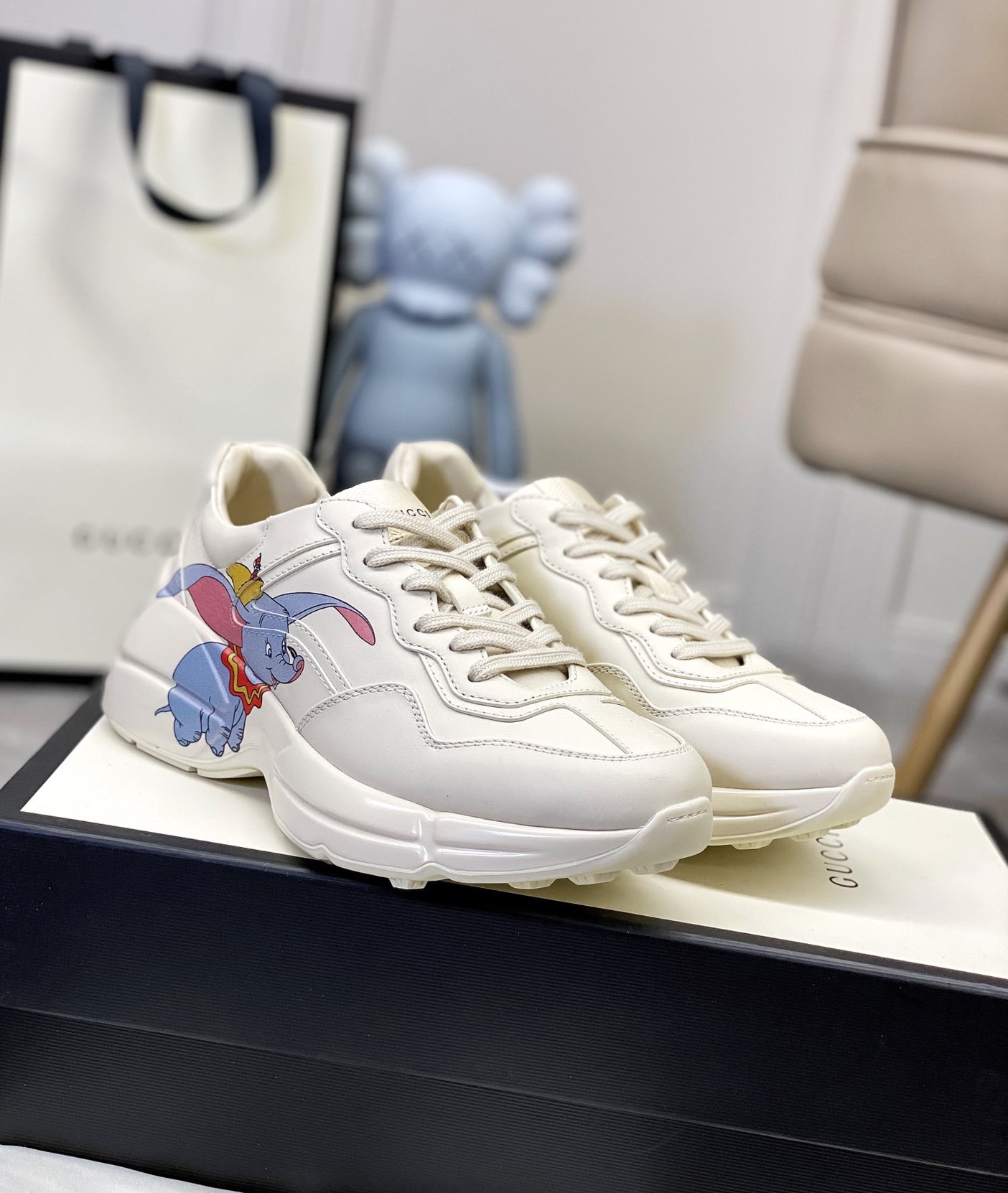 Gucci shoe45