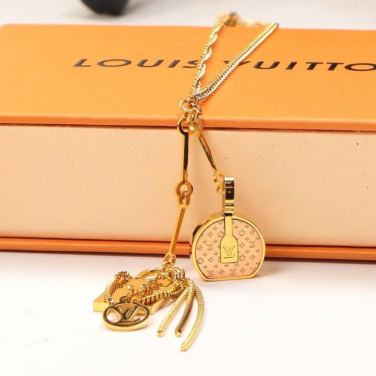 Louis Vuitton Best AAA Replica Necklace