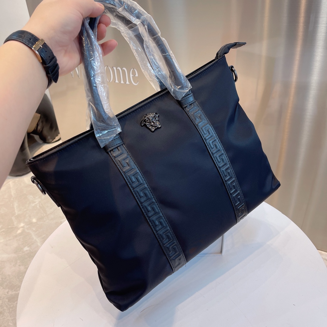 Versace #110756 Men Fashion Handbags