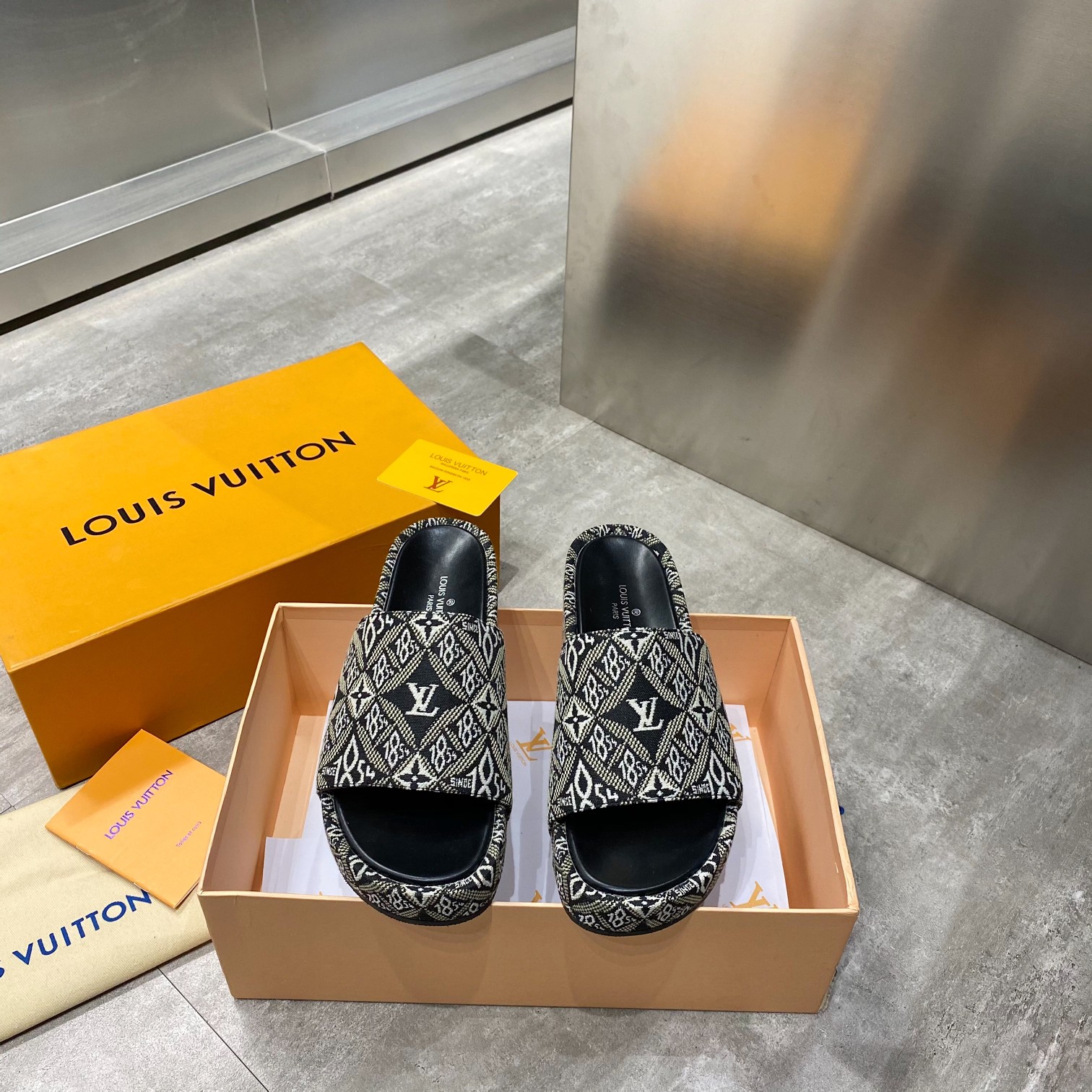 LV shoes15