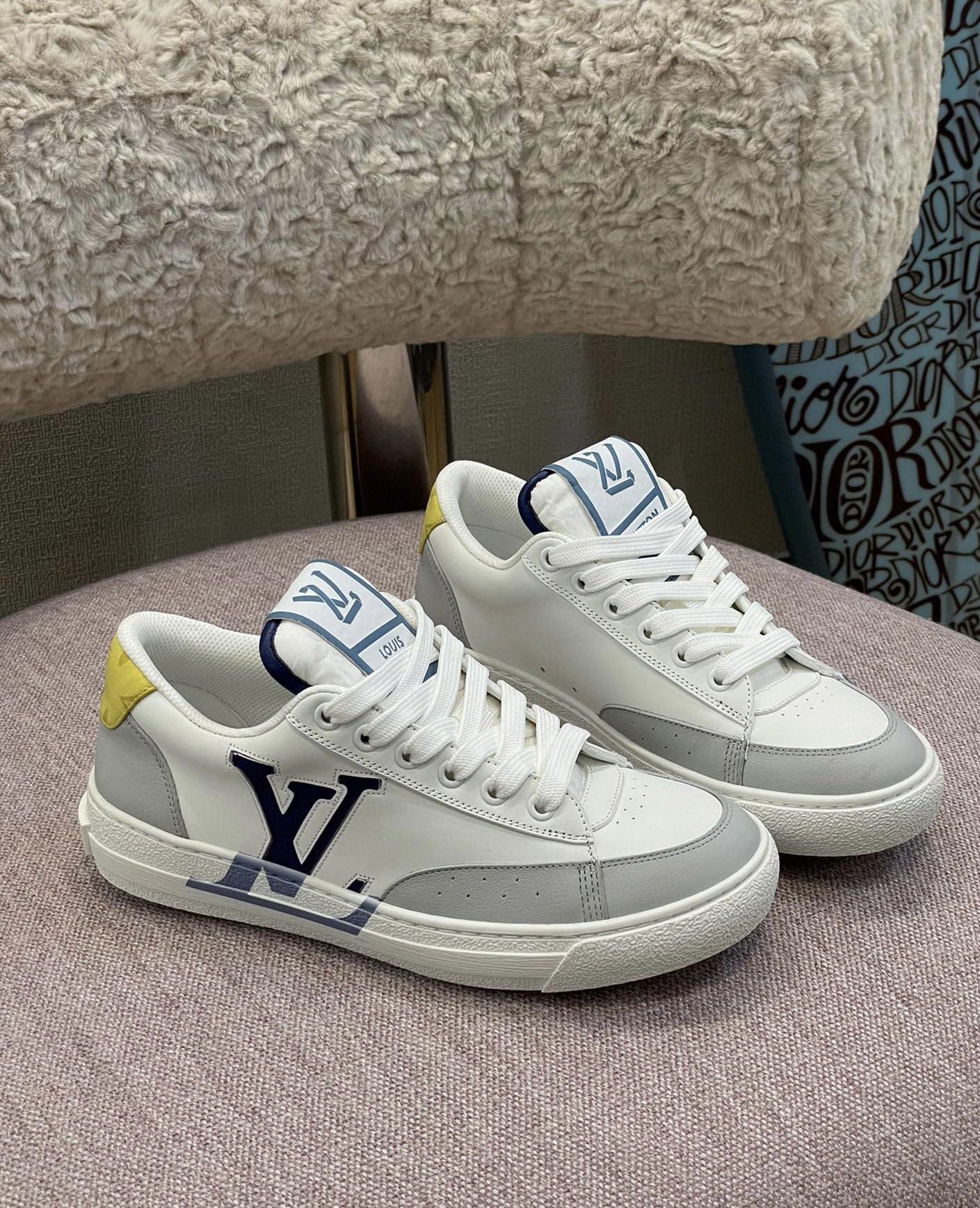 LV shoes305