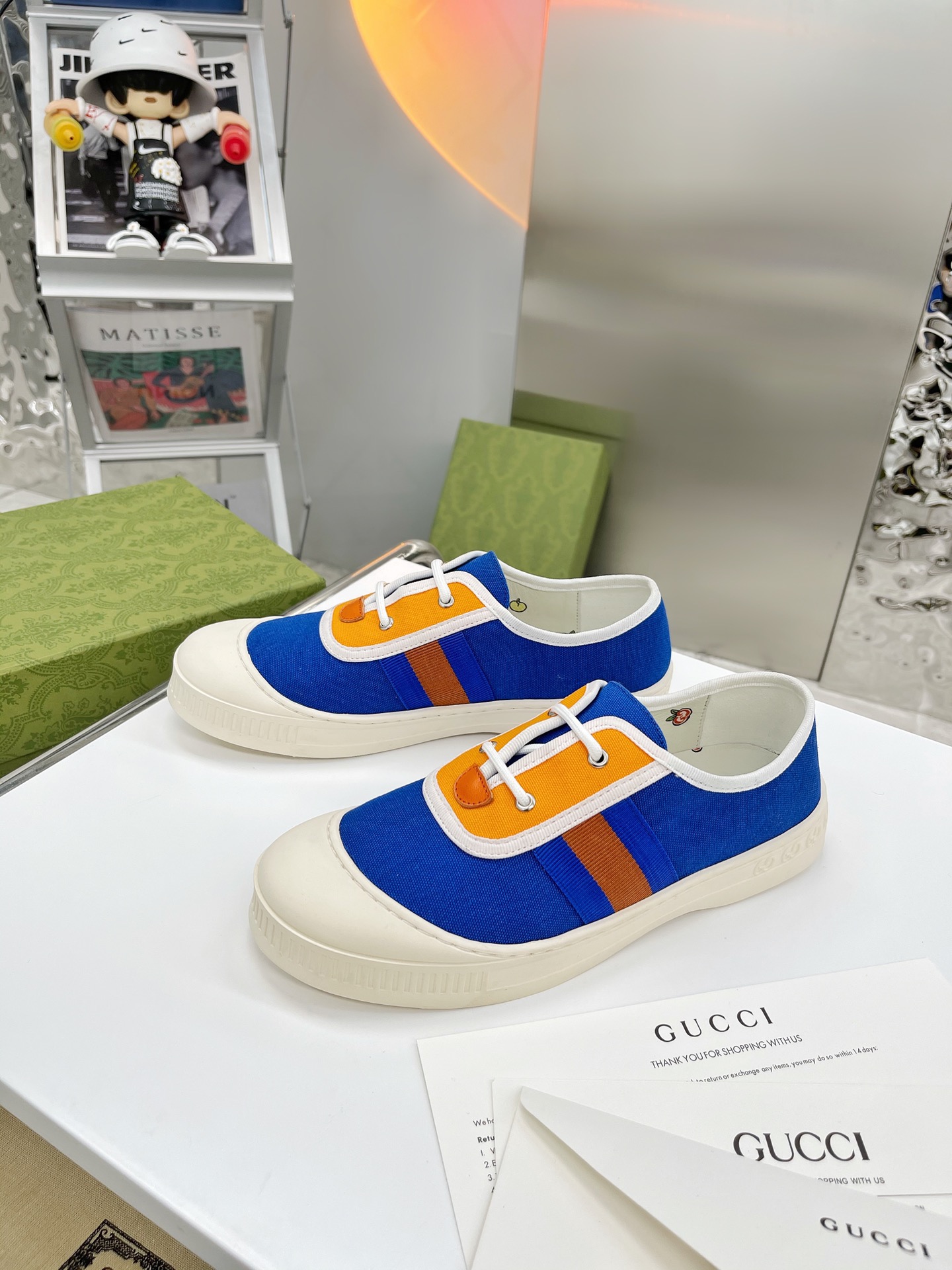 Gucci shoe176