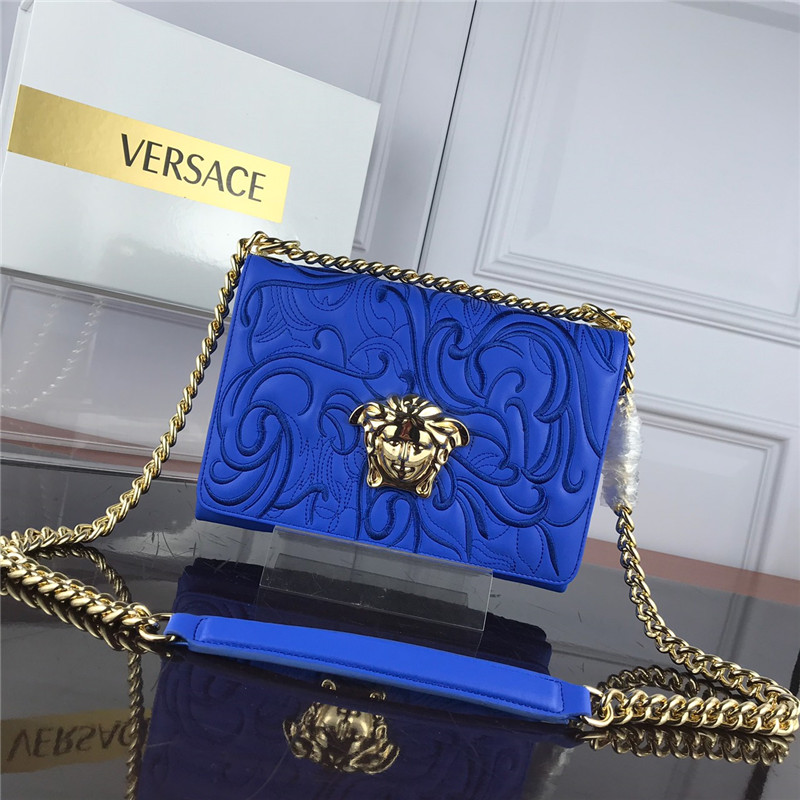 Versace AAA Quality Messenger Bags #720635