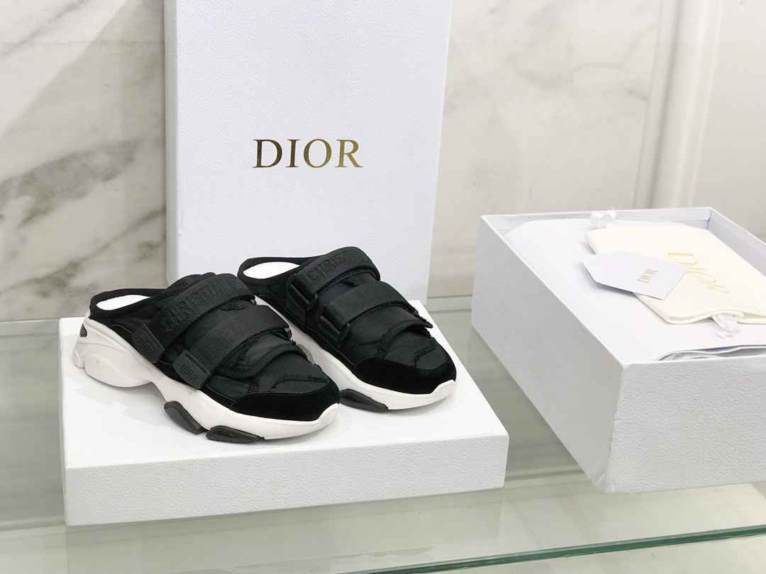 Dior shoes261