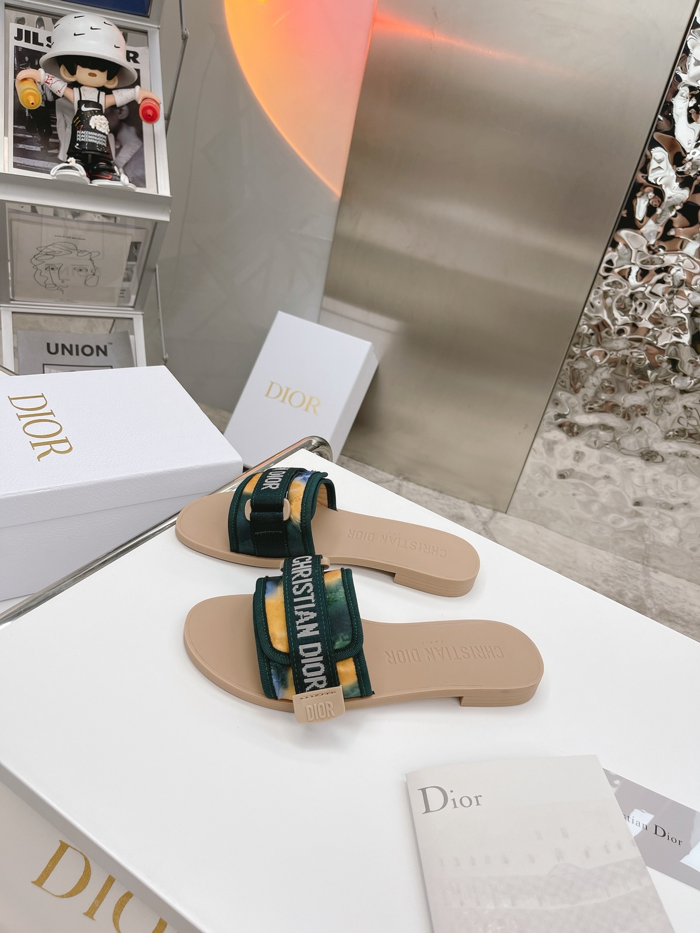 Dior shoes81