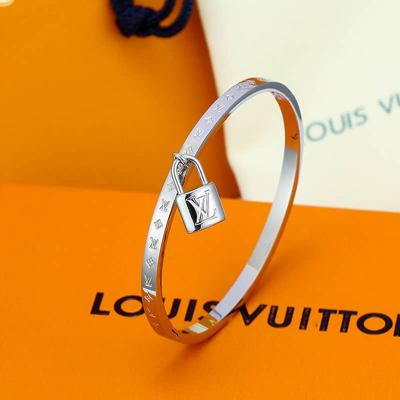 Wholesale Louis Vuitton AAA+ Bracelet