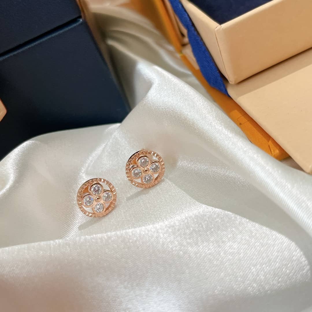 Luxury Louis Vuitton Classic AAA+ Earrings