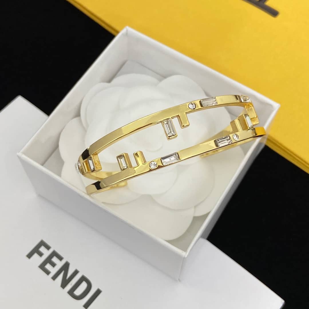 Fendi Imitation Designer Bracelet Wholesale