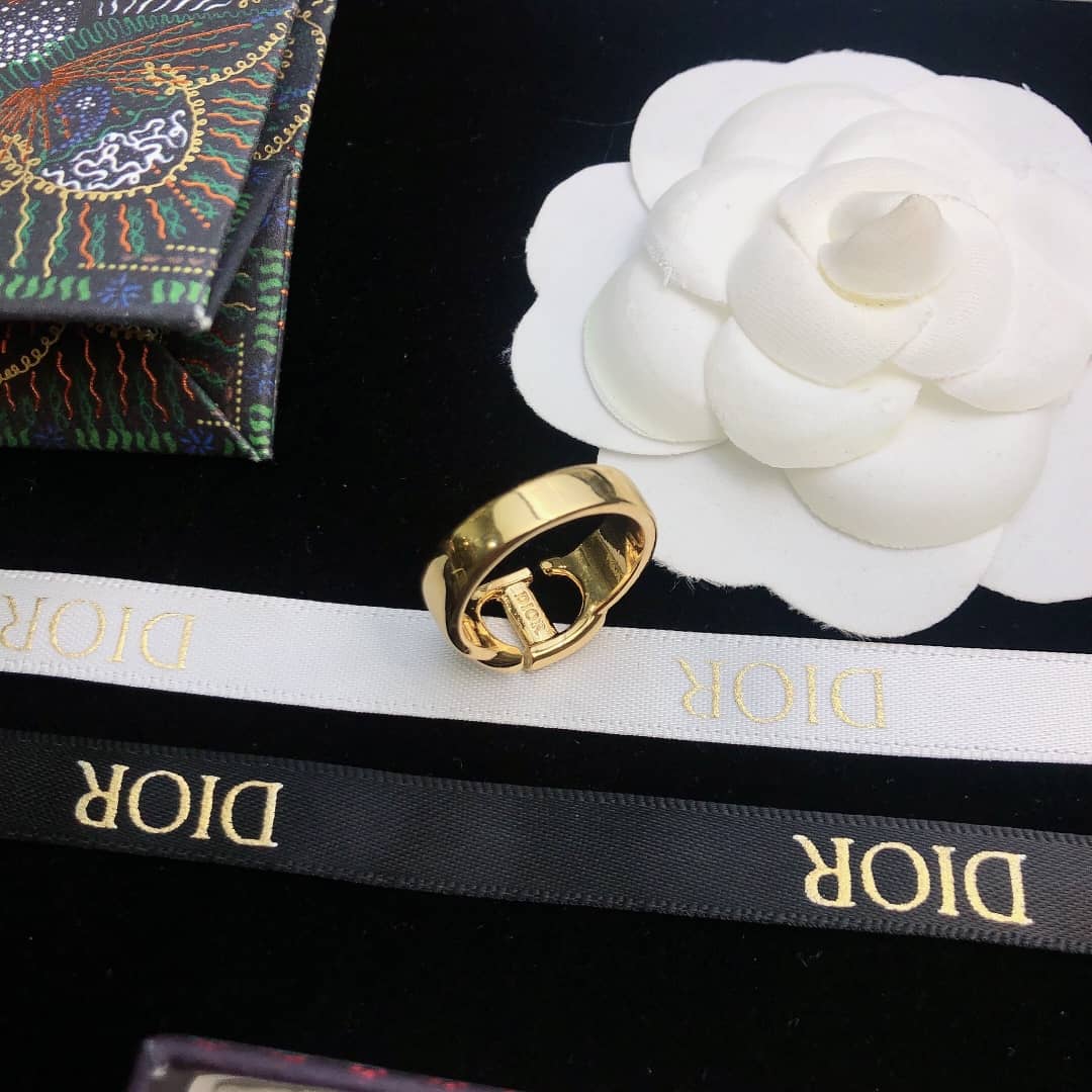 Designer Dior Classic Ring