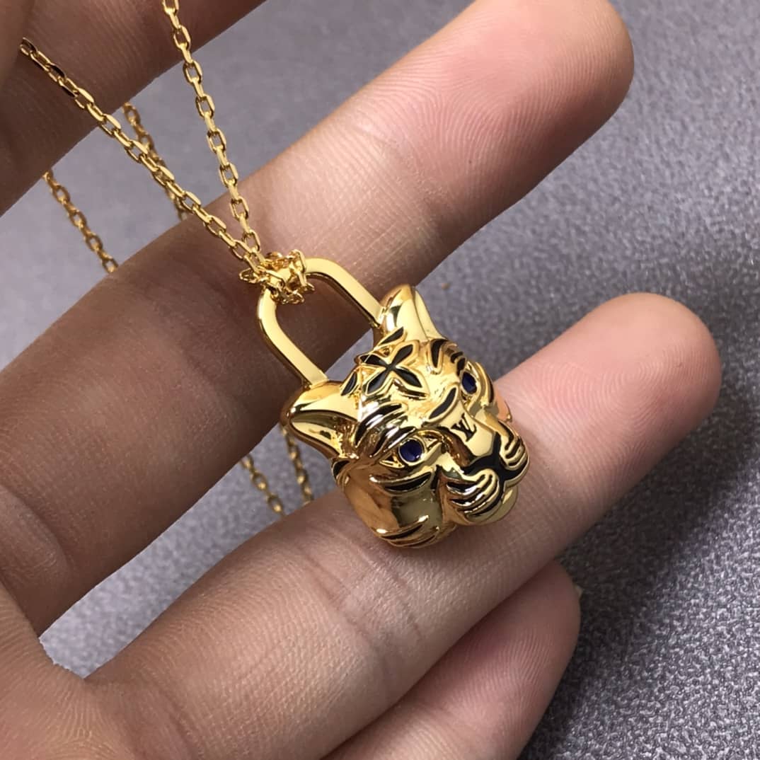 7 Star Louis Vuitton Necklace