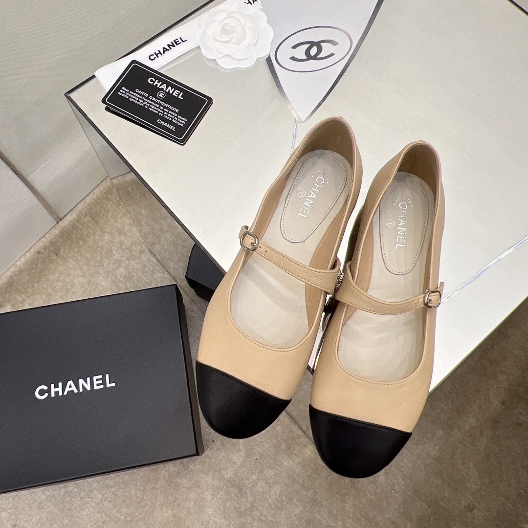 Chanel Shoes133