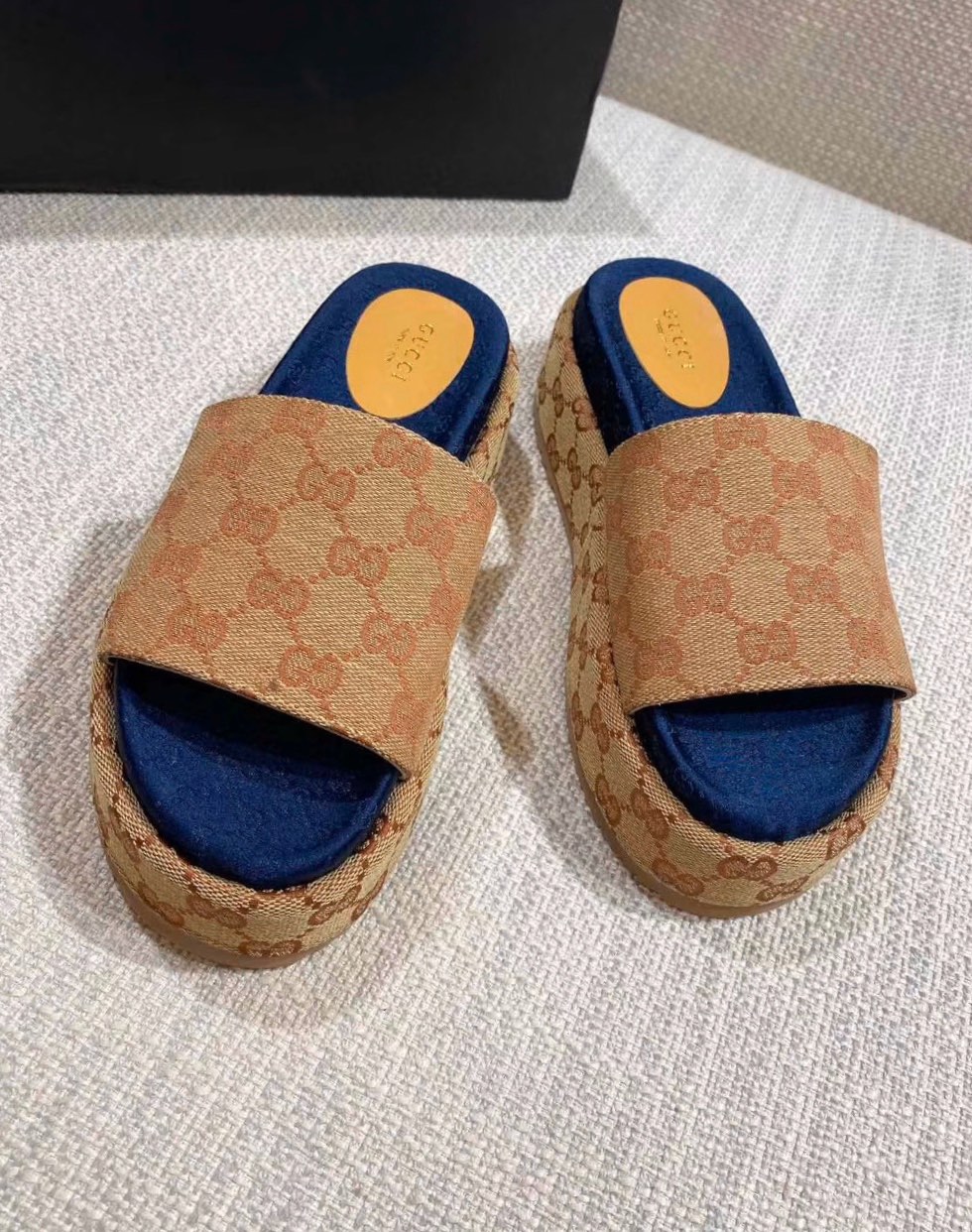 Gucci shoe417