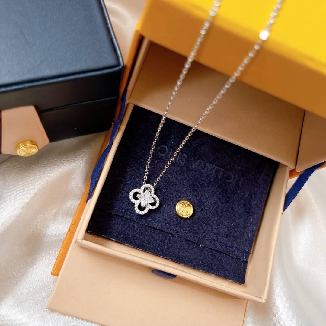 Buy Louis Vuitton Cheap Designer Necklace