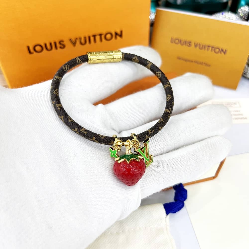 7 Star Louis Vuitton Bracelet