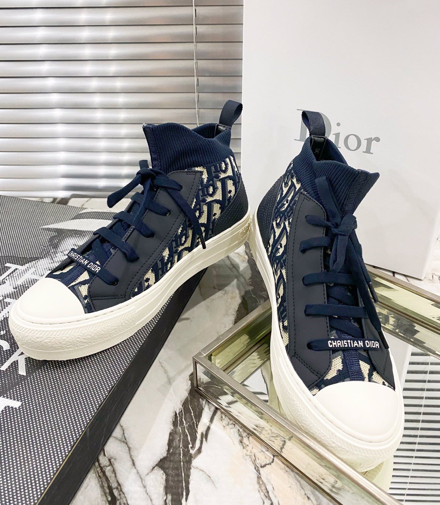 Dior shoes437
