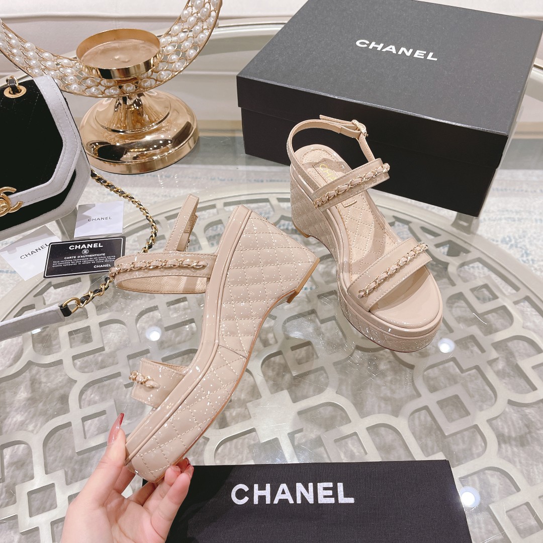 Chanel Shoes112