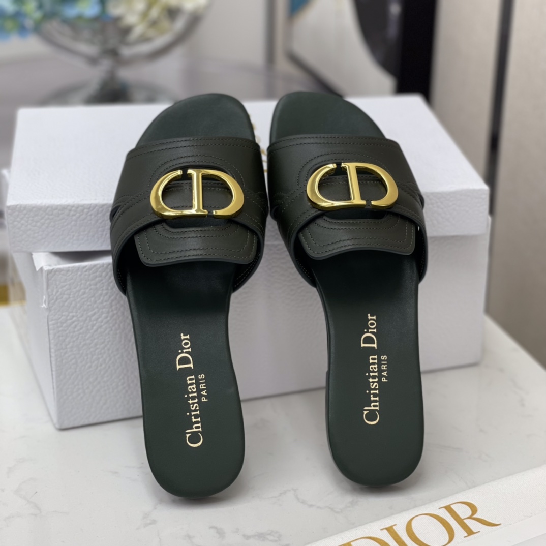 Dior shoes157