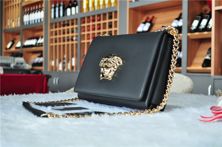 Versace AAA Quality Messenger Bags #596817