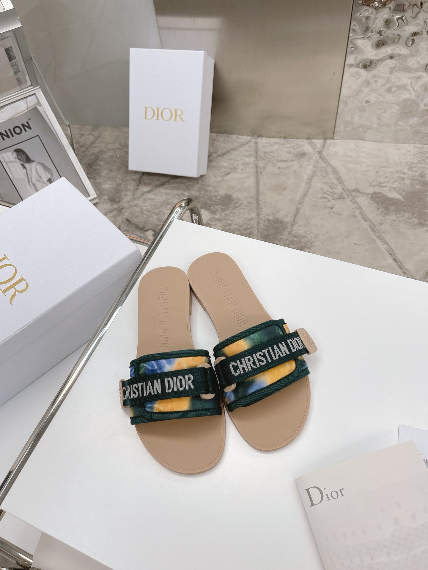 Dior shoes81