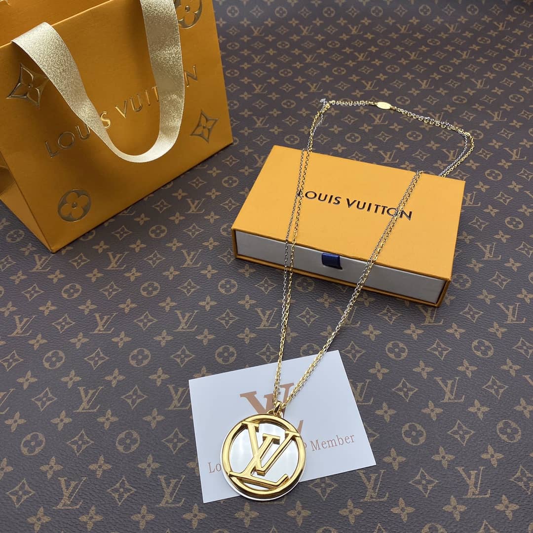 Cheap Louis Vuitton Necklace