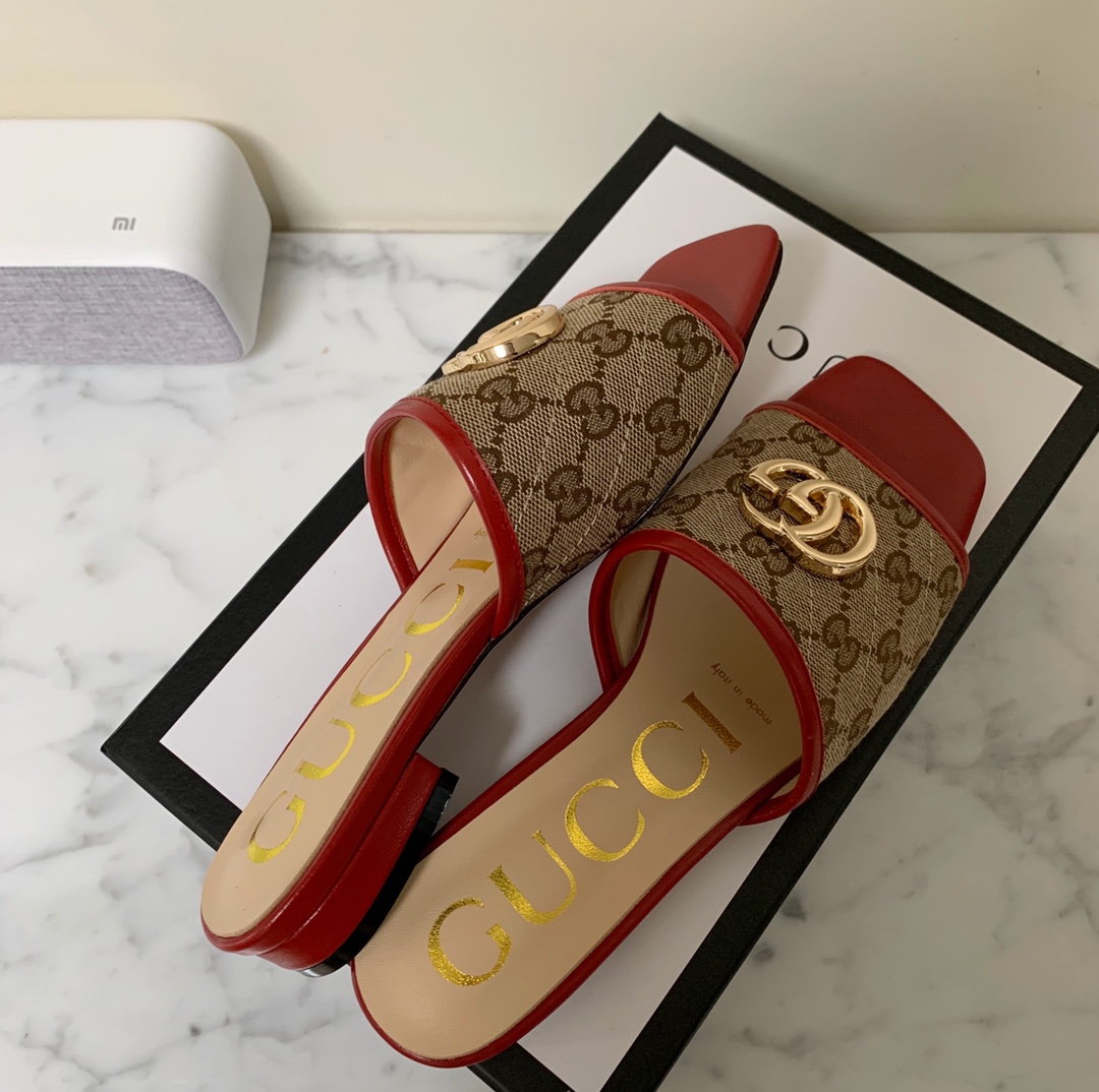 Gucci shoe405