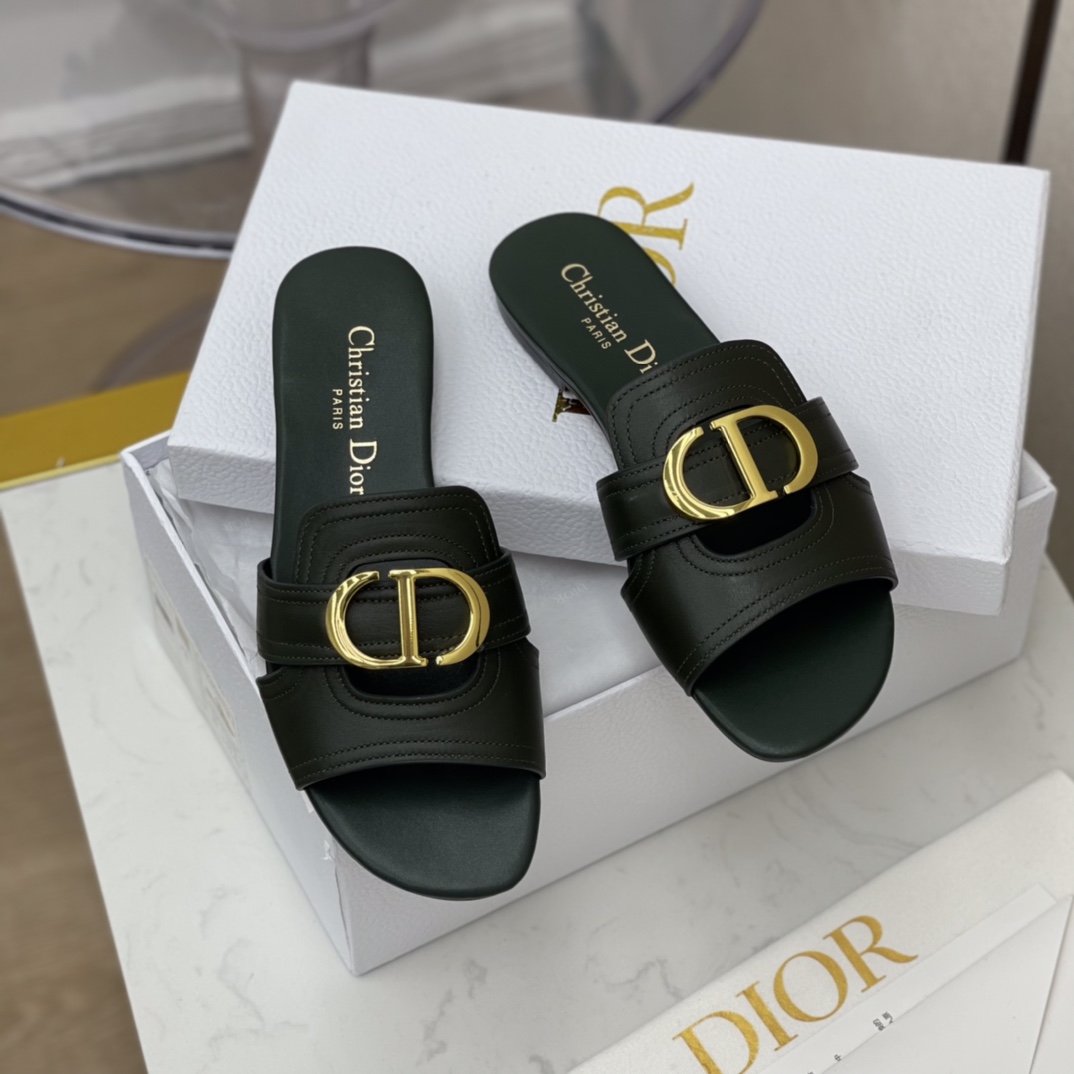Dior shoes157