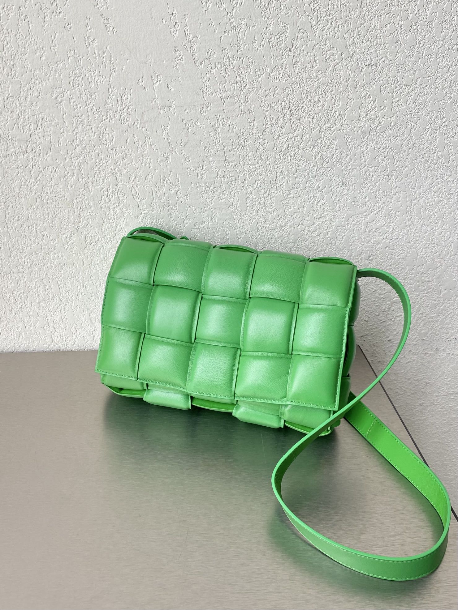 BOTTEGA VENETA THE CHAIN CASSETTE