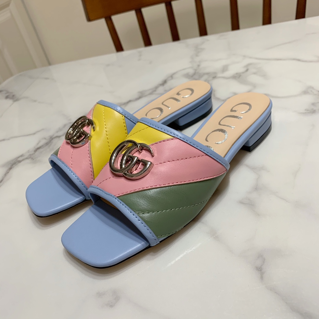 Gucci shoe401