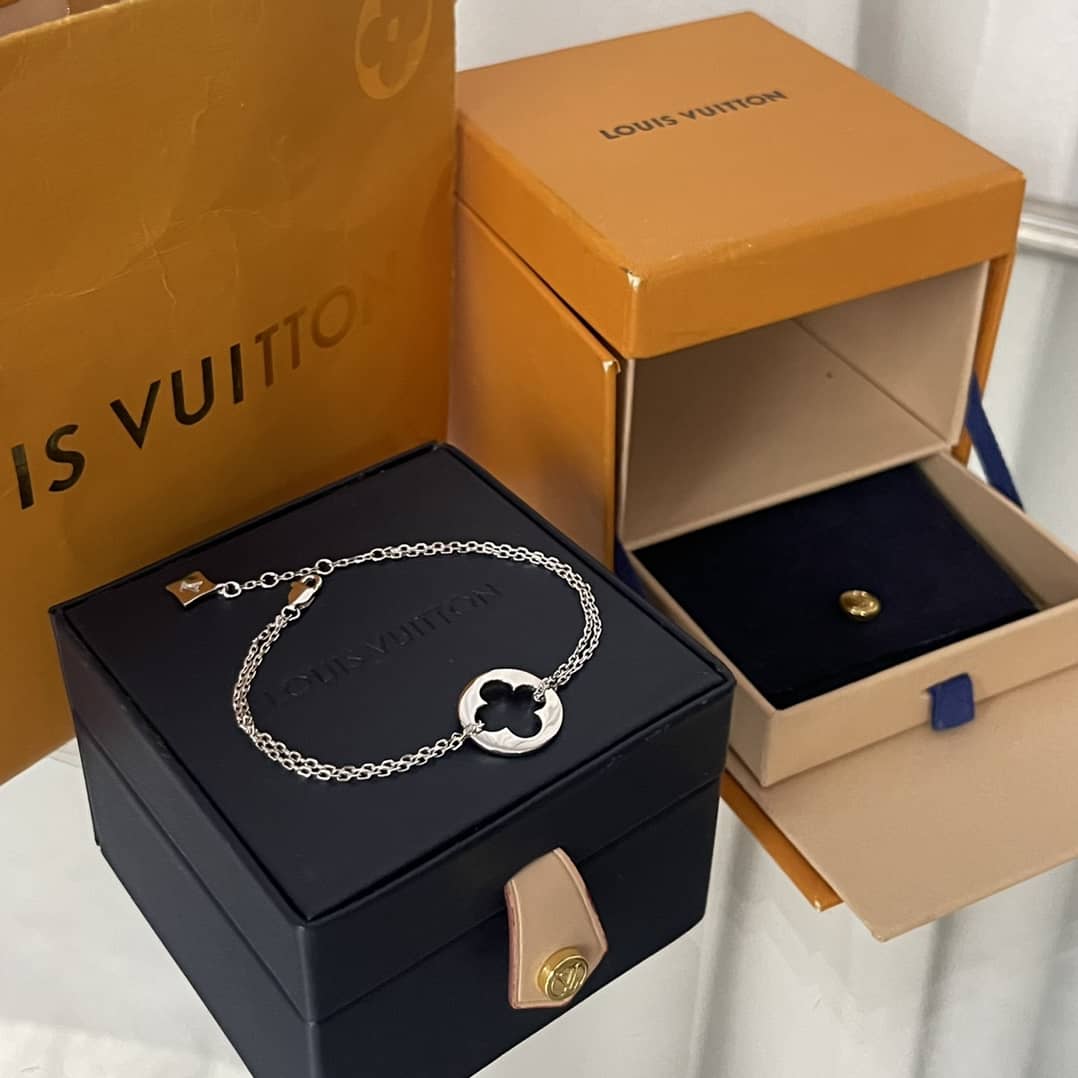 Replica Louis Vuitton Bracelet