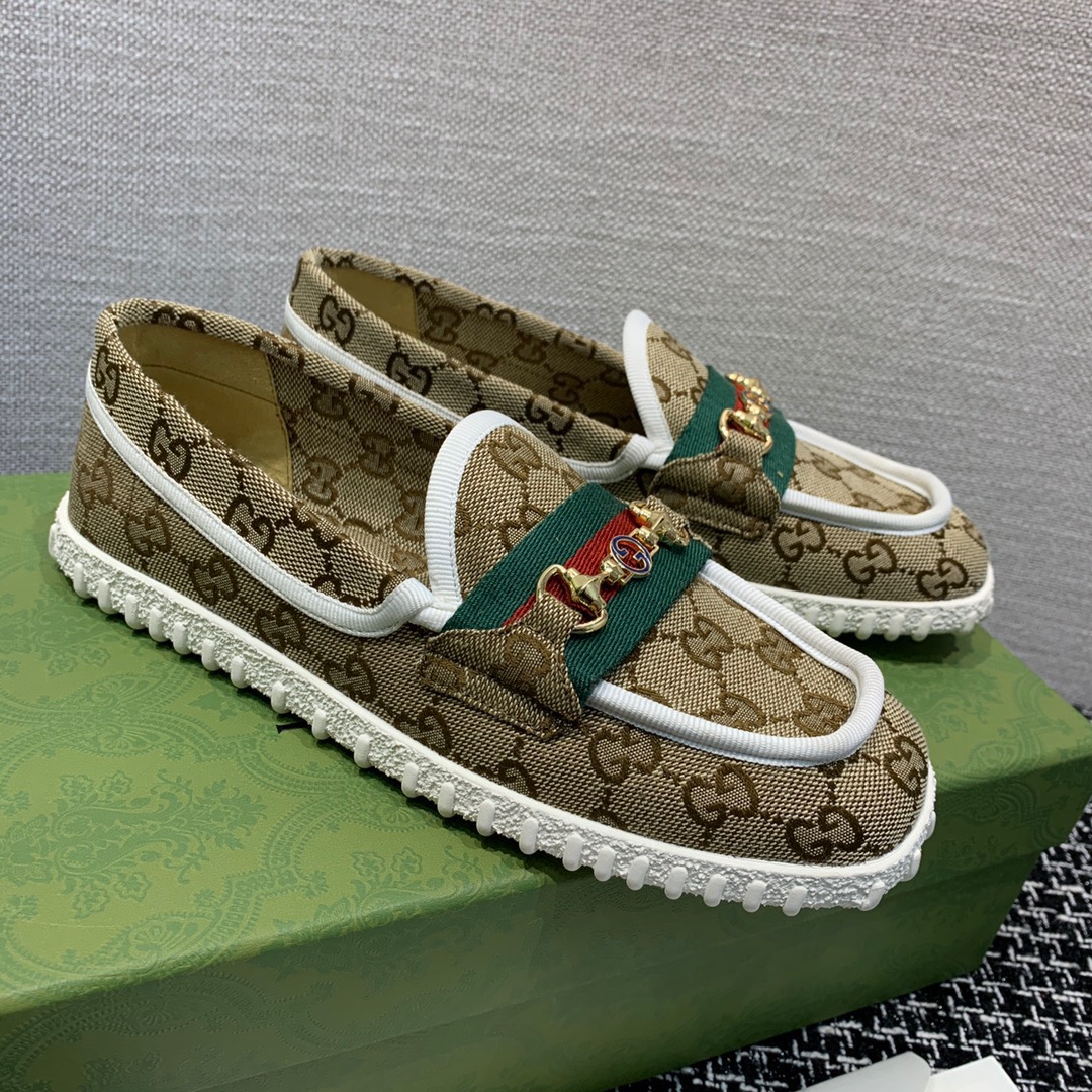 Gucci shoe161