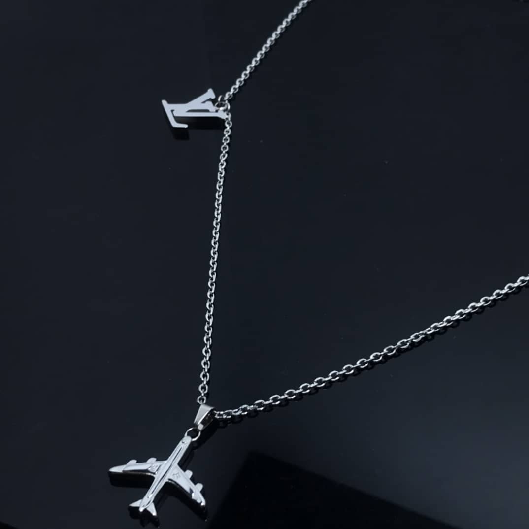 Fake Louis Vuitton Designer Necklace Wholesale