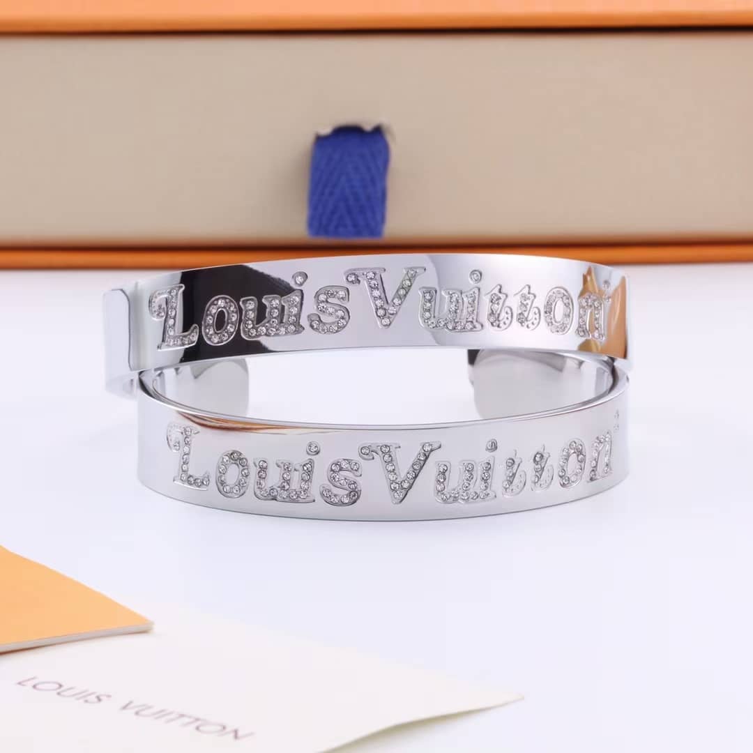 7 Star Louis Vuitton Bracelet