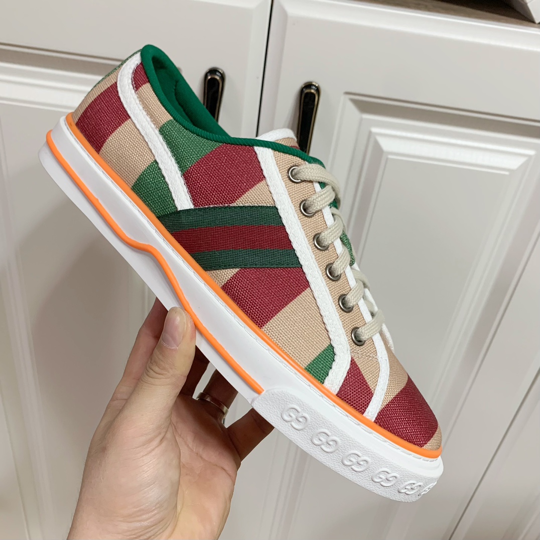 Gucci shoe83