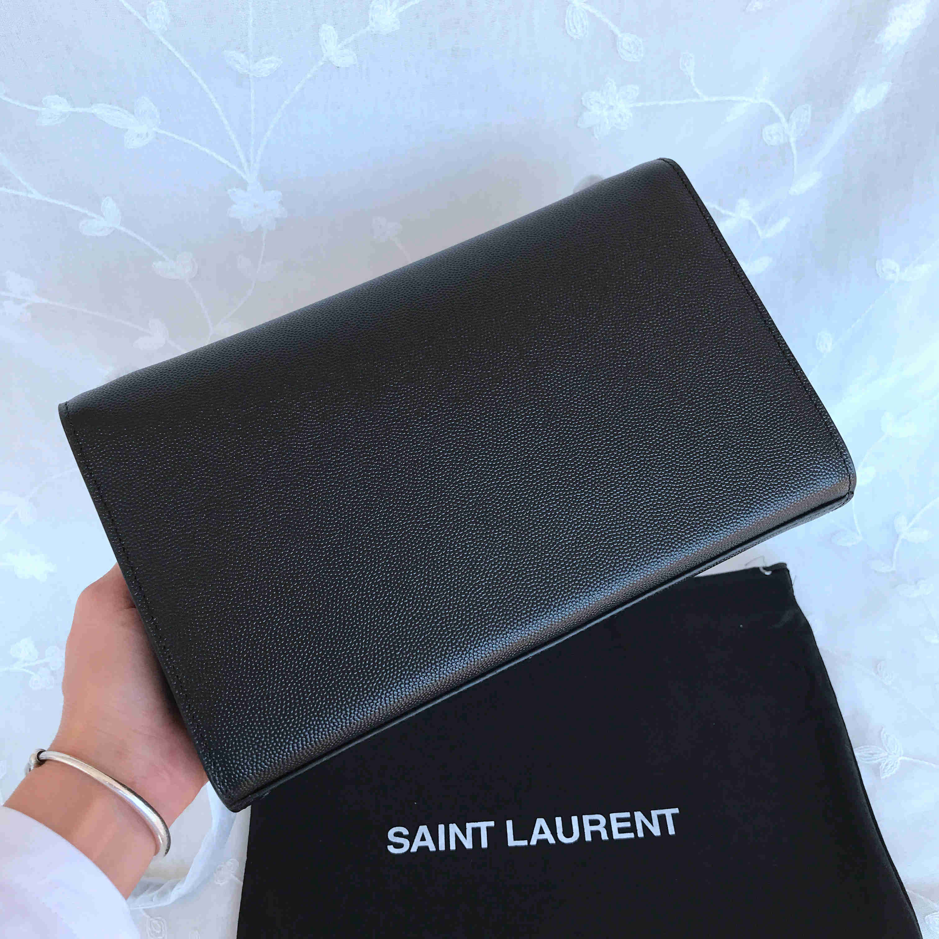 KATE MEDIUM IN GRAIN DE POUDRE EMBOSSED LEATHER