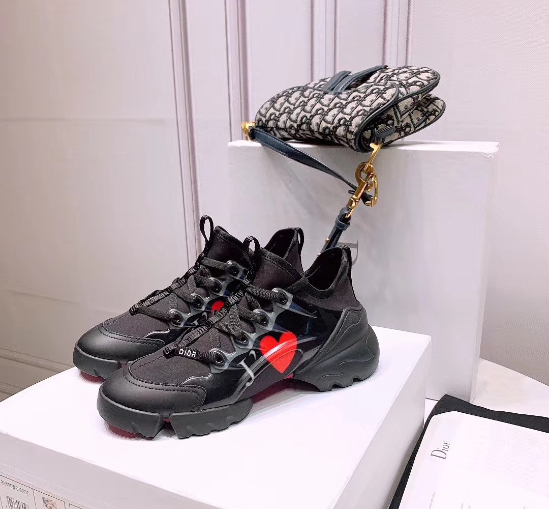 Dior shoes377