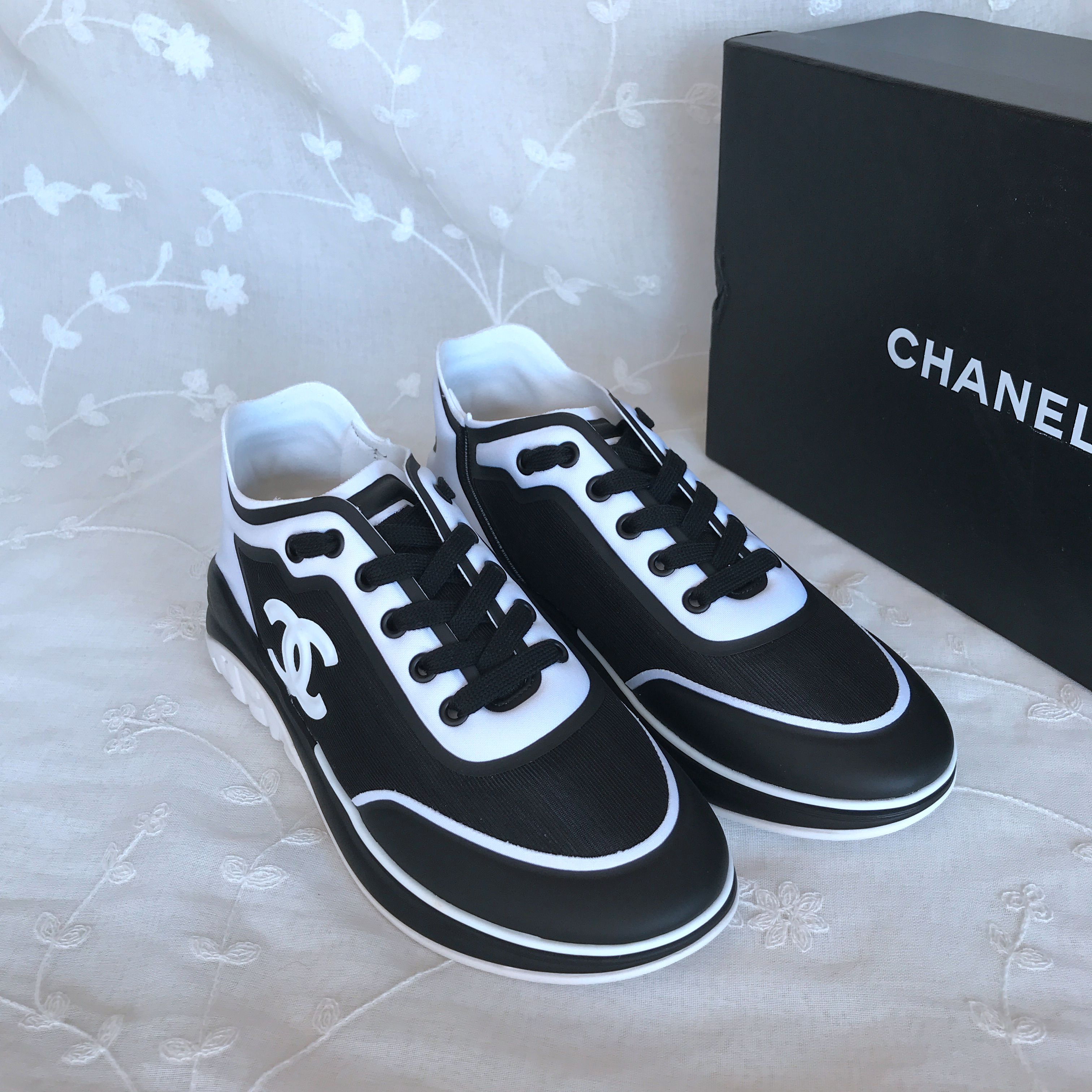 Chanel Casual Shoes 833040