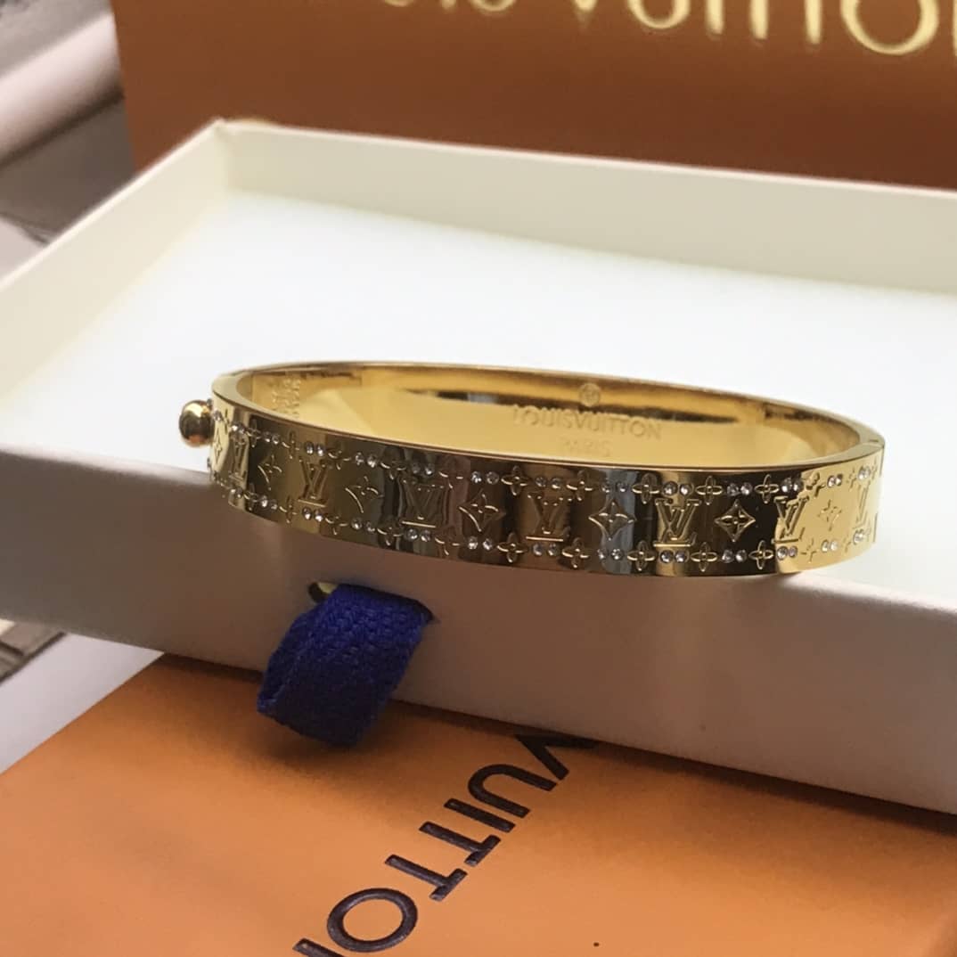 7 Star Louis Vuitton Bracelet
