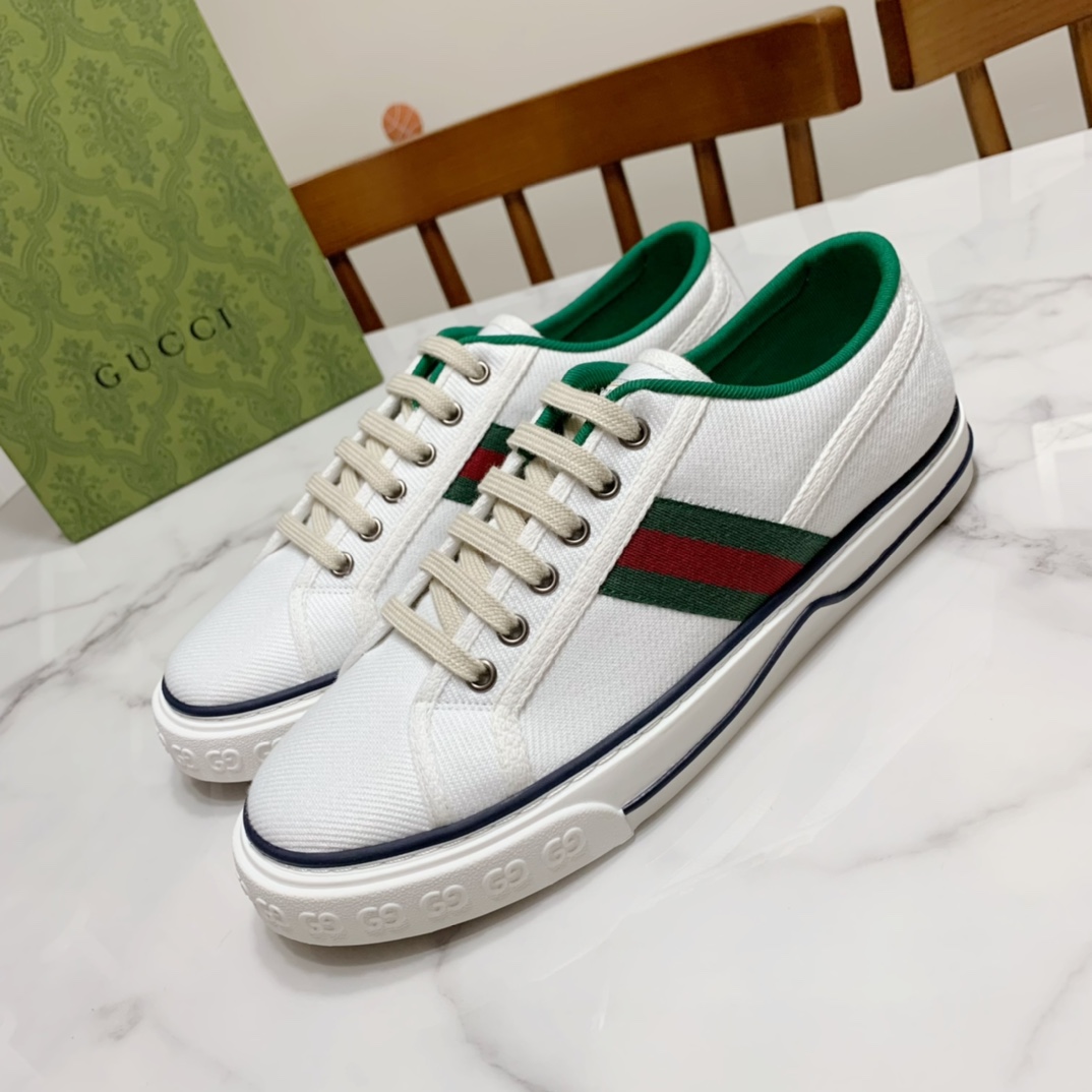 Gucci shoe96