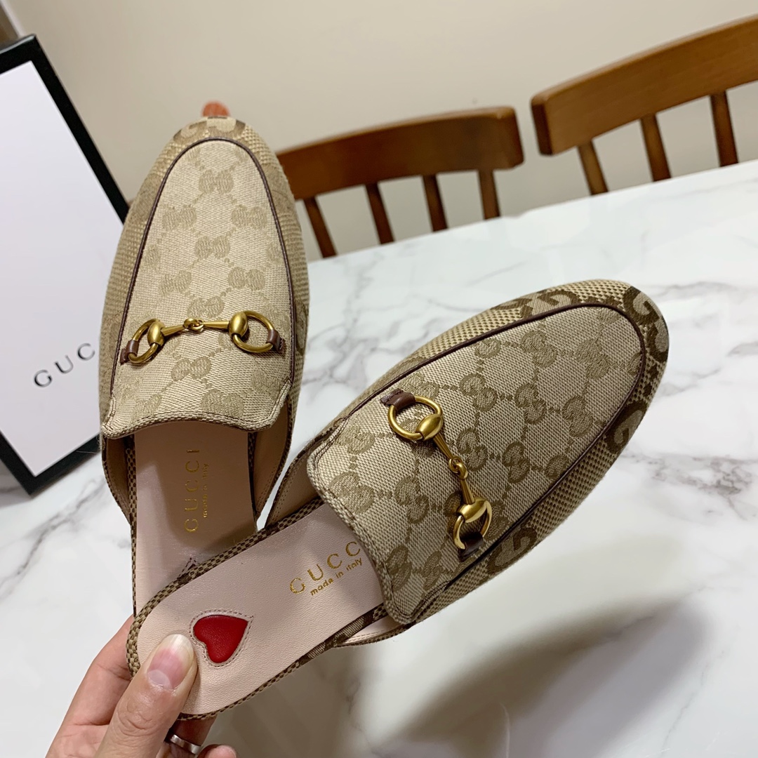 Gucci shoe358