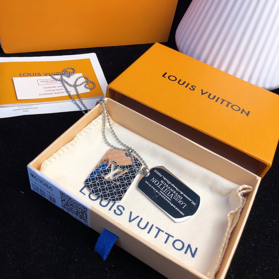 Designer Louis Vuitton Classic Necklace