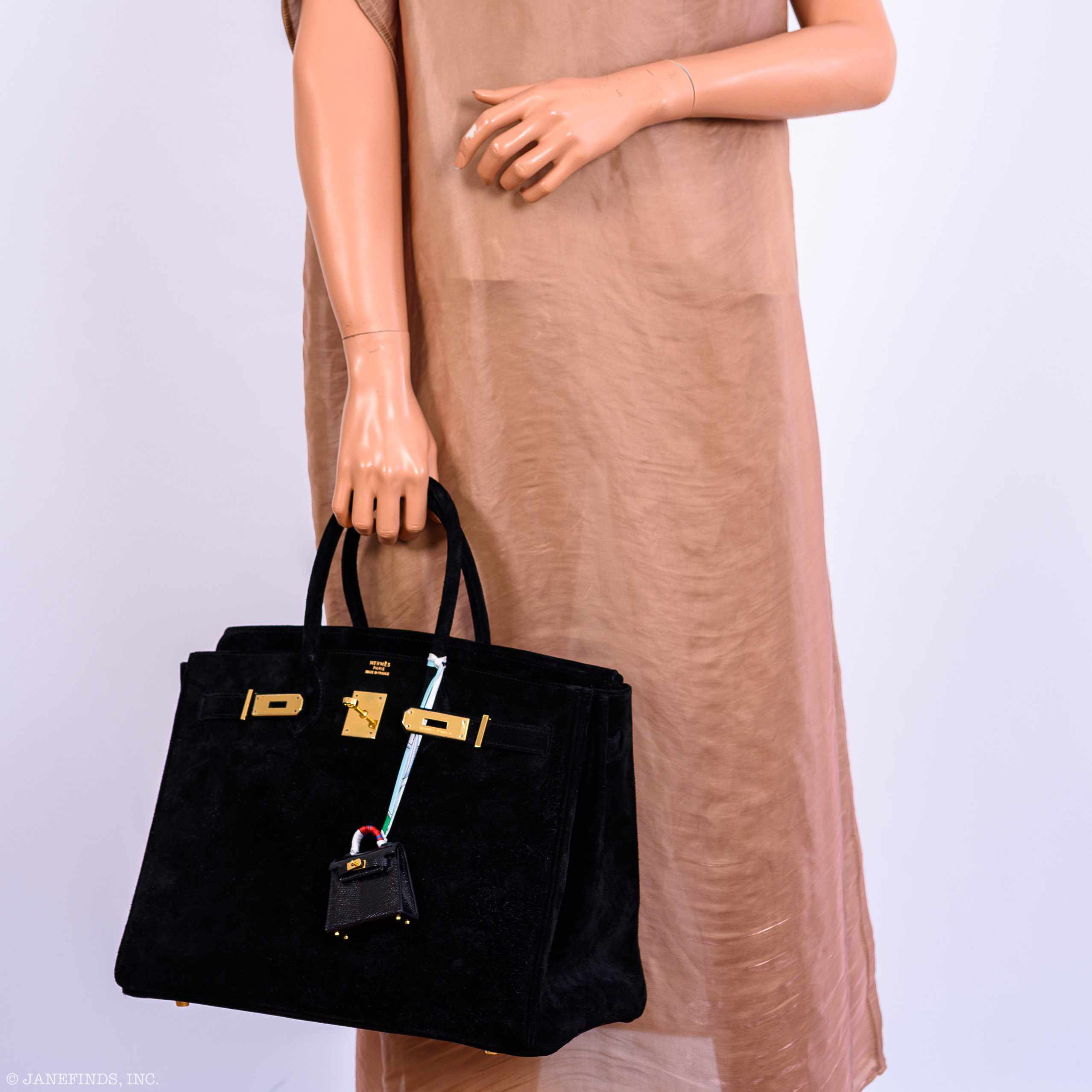 Hermès Birkin 35 Black Veau Velours Suede Gold Hardware - D Square