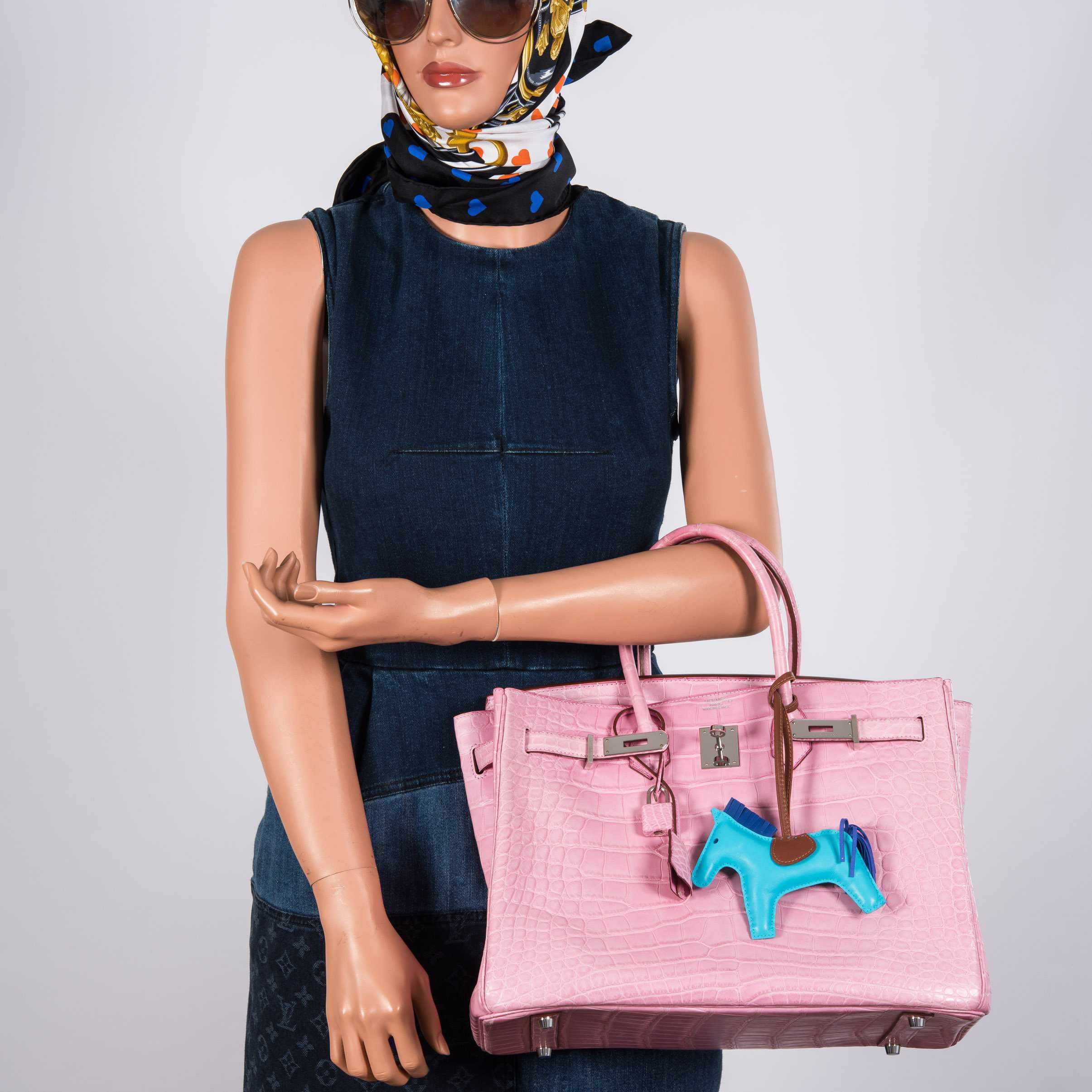 Hermès Birkin 35 Bubblegum 5P Pink Alligator Palladium Hardware • Investment Bag