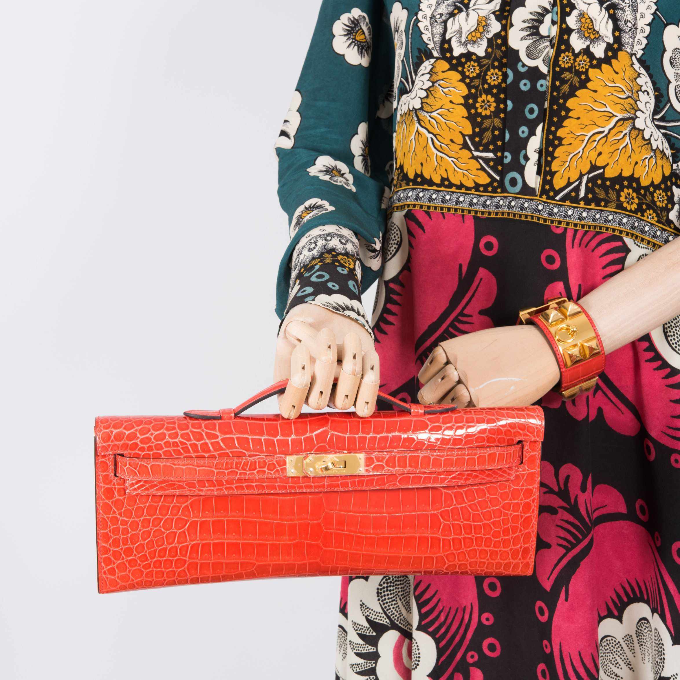 Hermès Kelly Cut Poppy Porosus Crocodile Clutch Gold Hardware