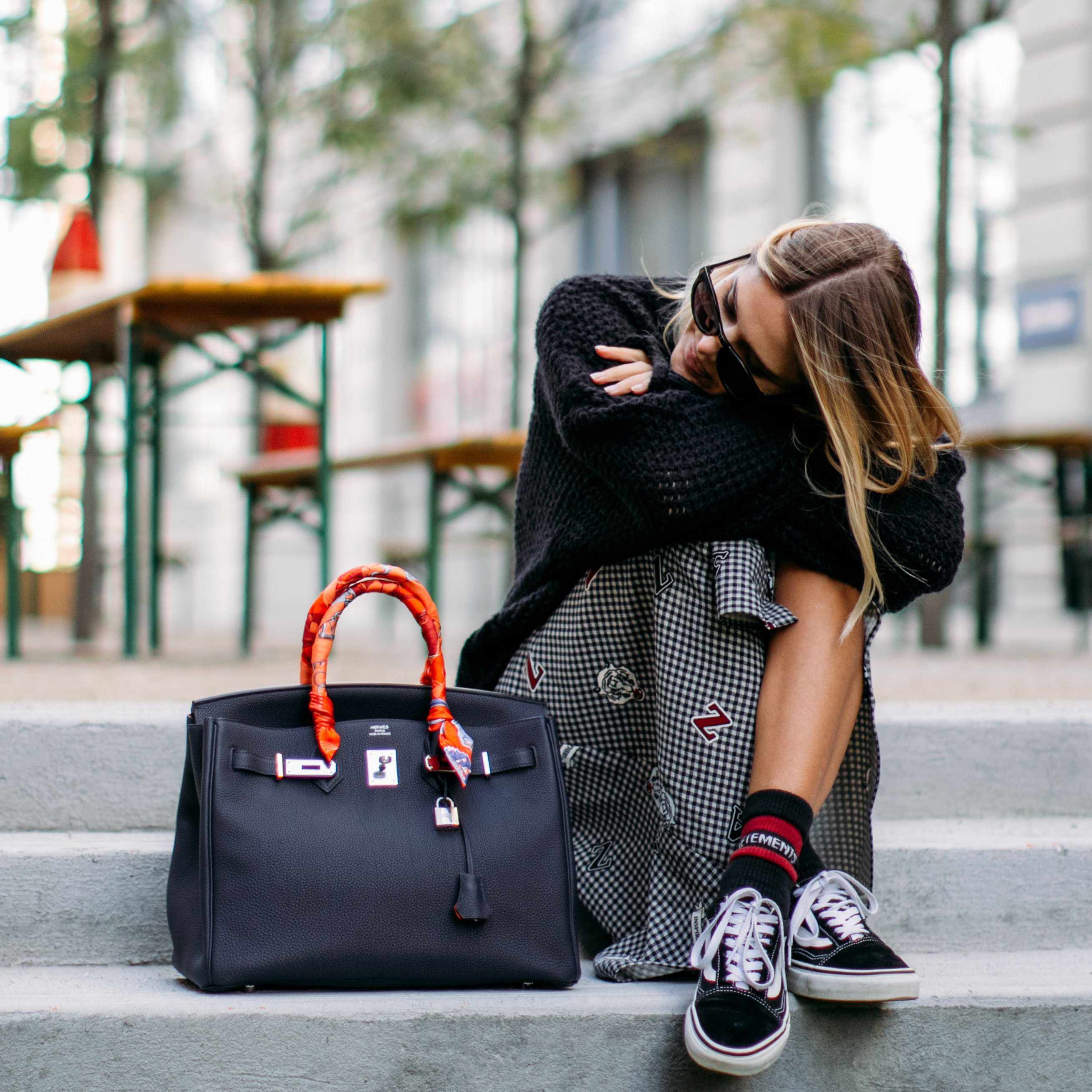 Hermès Birkin 35 Blue Nuit Verso Orange Poppy Togo Palladium Hardware