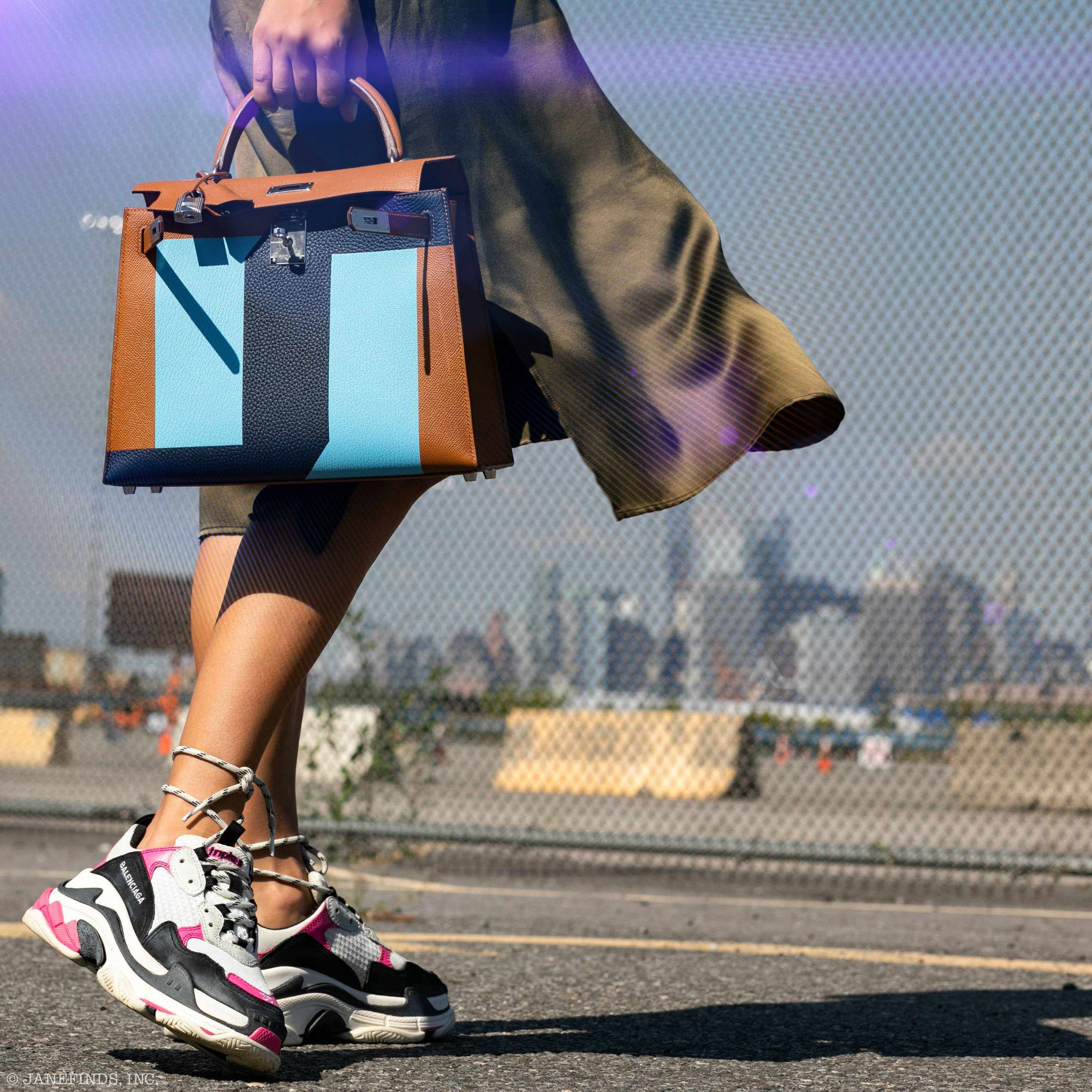 Hermès Kelly 28 Sellier Resort S 2018 Gold Celeste Blue Palladium Hardware