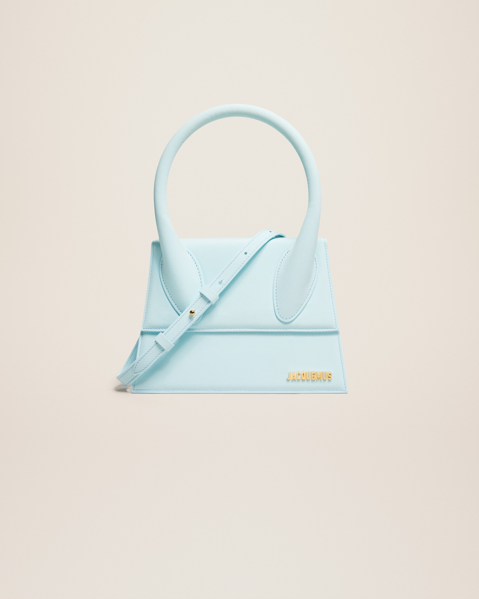 jacquemus Le grand Chiquito LE RAPHIA Large signature handbag.